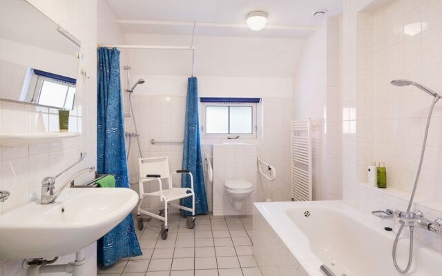 Romantic Villa With a Dishwasher, Near a National Park