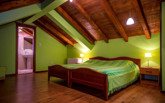 Tianis Apartments