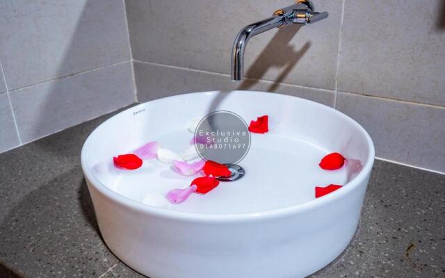 Studio Exclusive (Kota Bharu City Point)