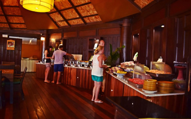 Coco Palm Beach Resort