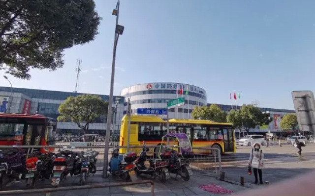 Time Hotel（Shaoxing Keqiao Textile Chengbei market store）