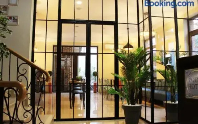 Point Hotel Tbilisi
