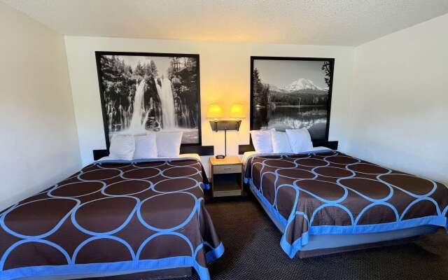 Super 8 by Wyndham Red Bluff