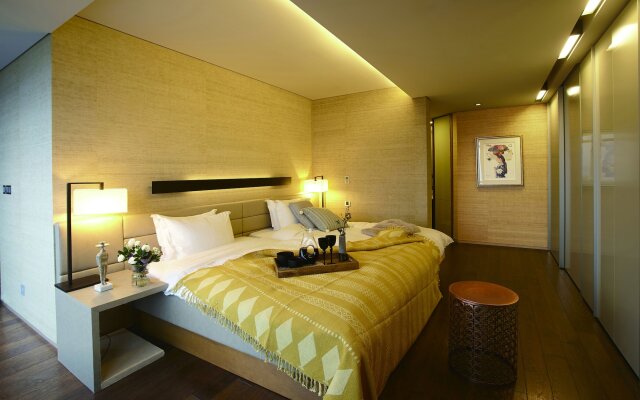 The Classic 500 Pentaz Executive Residence