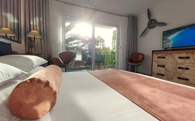 Refresh Boutique Apartments