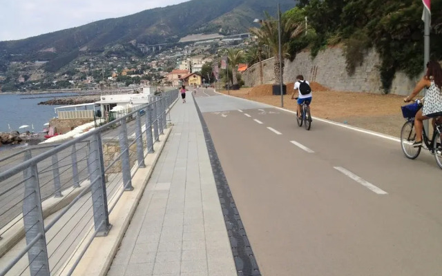 Apartments "solaria 1 & 2 Ospedaletti Ligure by Sanremo Italian Riviera