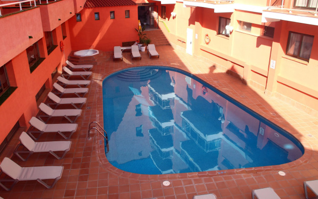 Tossa Beach-Center