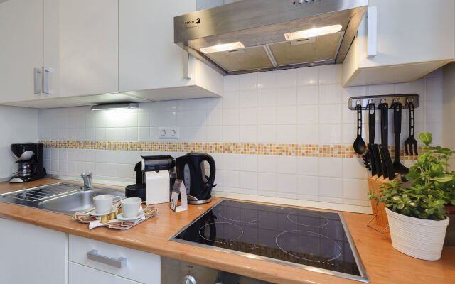 Central Passage Apartments by Vagabond