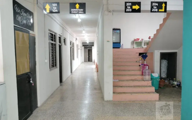 6 CR Hotel Natraj Aurangabad