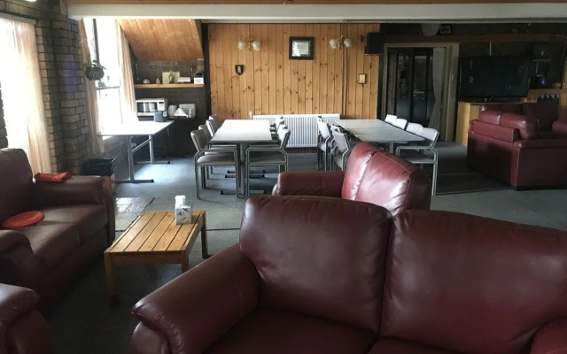 Cooba Holiday Motel