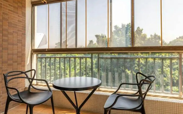 Locals Boutique Apartment Jida No.1