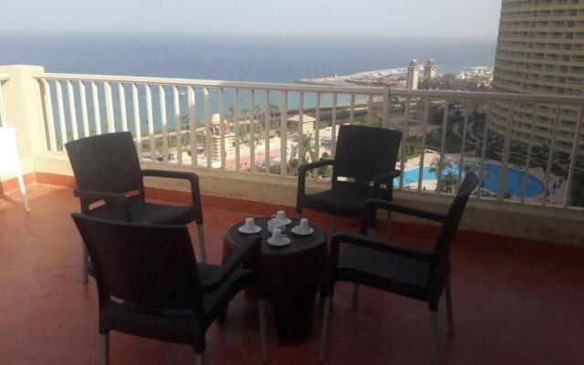 Penthouse Three-Bedroom Villa in Porto Sokhna Family only