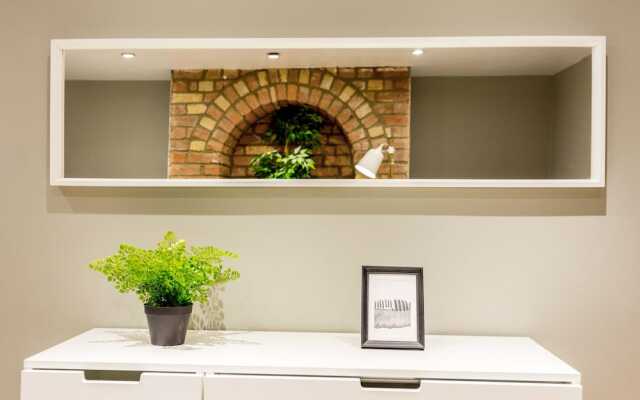 Riverside 6 bedroom Cambridge escape