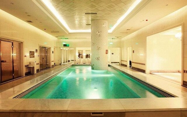 Noah's Ark Hotel