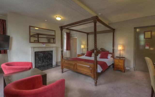 The Castle Hotel by Good Night Inns