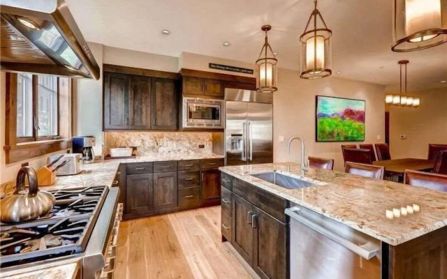 Breck Water House 6111