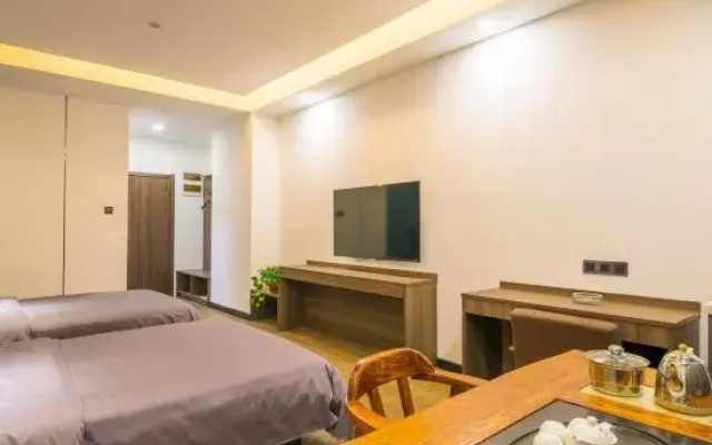 Hetianyue Business Hotel (Taiyuan Jinyang Street)