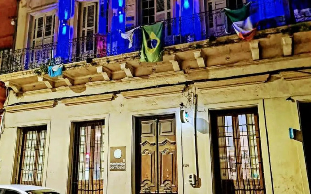 Hostal MVD Port
