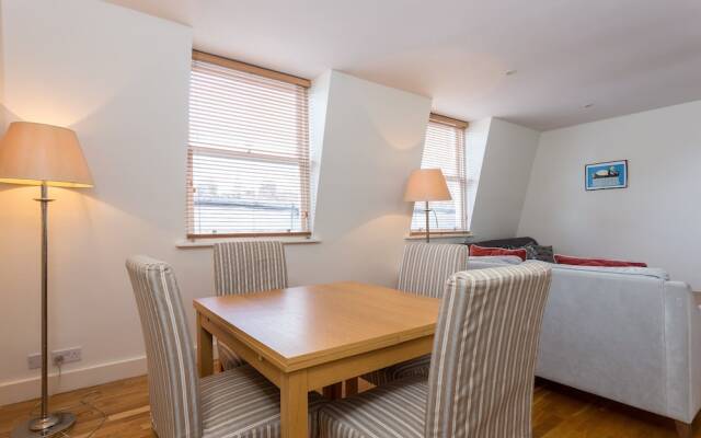 1 Bedroom Apartment in Maida Vale With Terrace