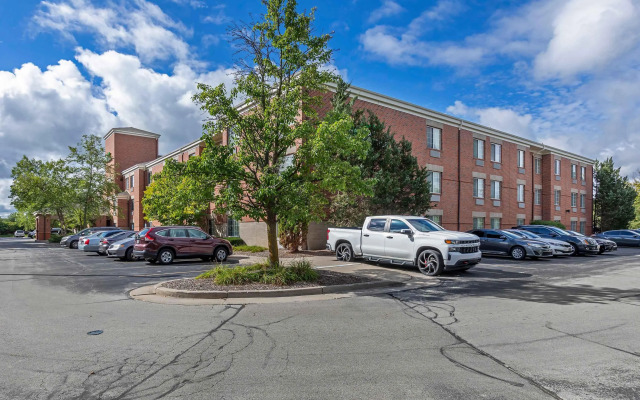 Extended Stay America Suites Milwaukee Brookfield