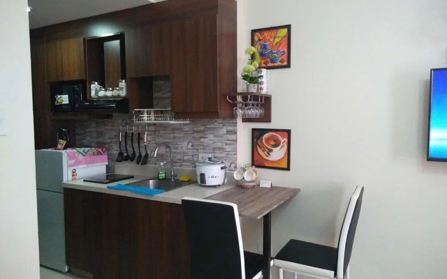 ECJ Cozy Studio Units at Horizons 101