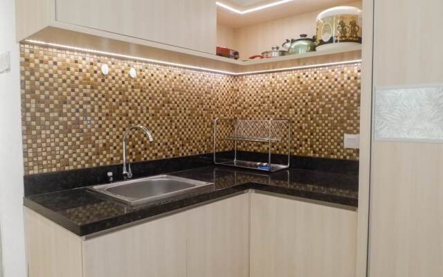 Modern Look Studio at Apartemen Superm