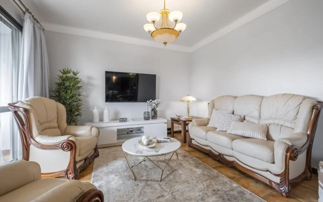 Central Lido Apartment by Homie