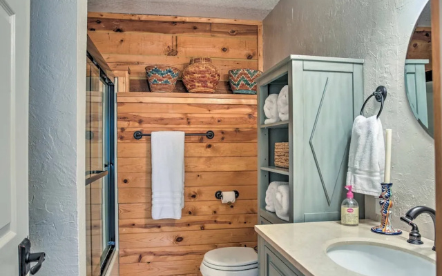 Ruidoso Log Cabin Retreat - Peaceful & Convenient
