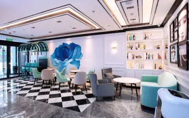 Xana Hotelle(Changchu Hongqi Street Jida Yiyuan Wanda Plaza Store)