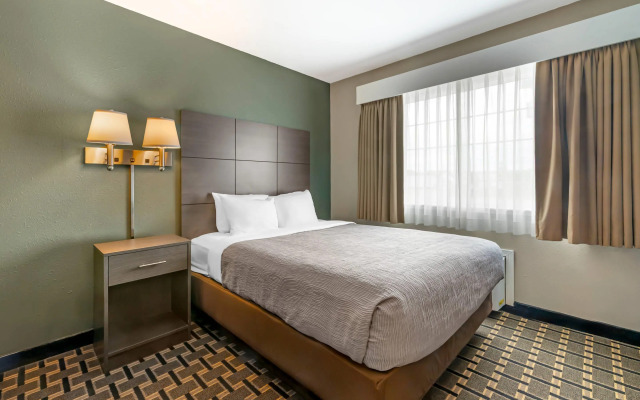 Quality Inn Mauston I-90