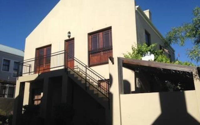 Fynbos Feniks Apartment