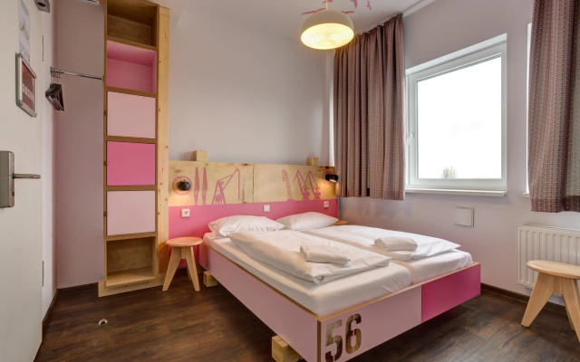 MEININGER Hotel Hamburg City Center