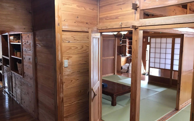 Traditional Villa Kin Shibiranka