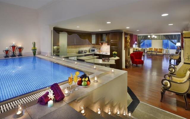 Al Safir Hotel & Tower