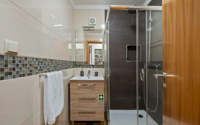 Quinta do Checa by Homie