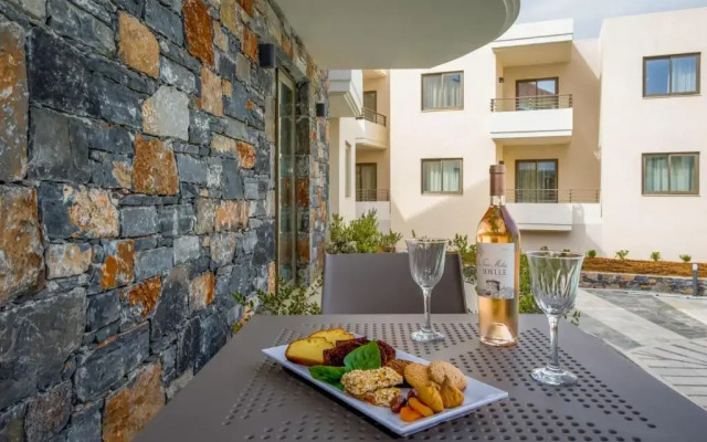 Stefan Village Hotel