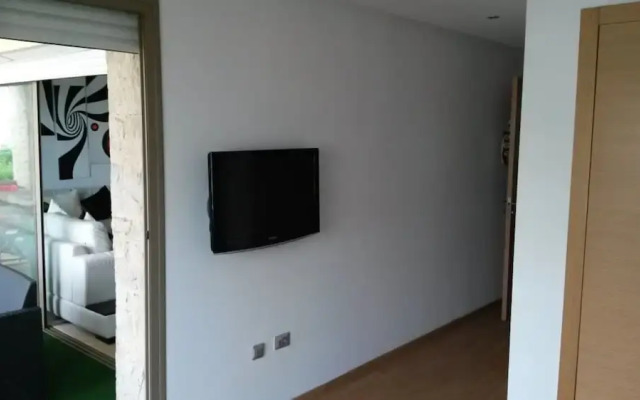 Apartment With 3 Bedrooms in Sidi Bouknadel, With Shared Pool and Terrace