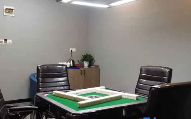 Shengzhou Yilai Business Hotel