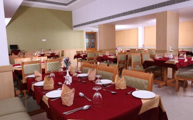 Hotel Pooram International