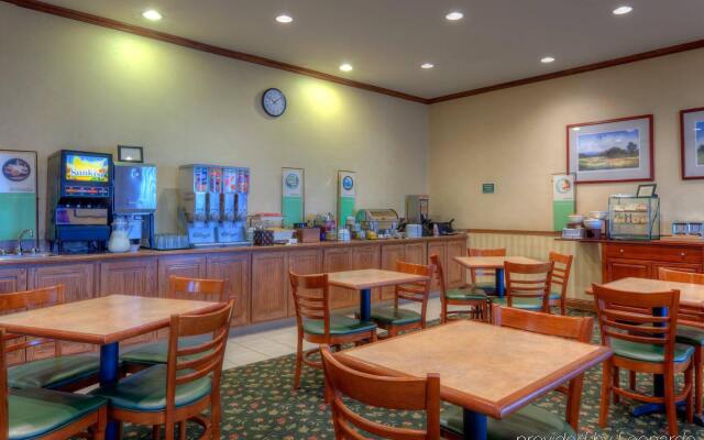 Country Inn & Suites by Radisson, Winchester, VA