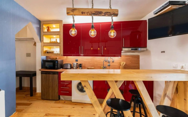 1 Bedroom Apartment n03 - Tv. da Madalena