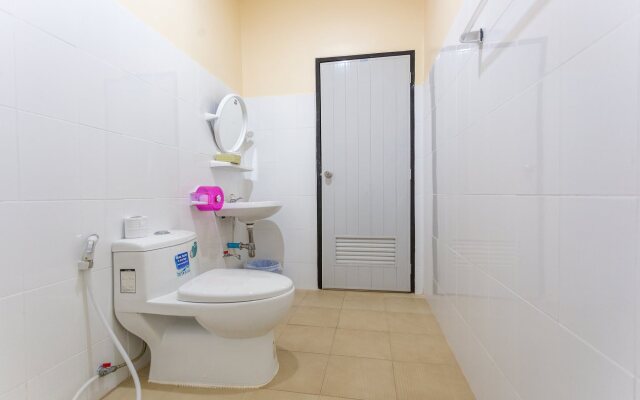 Phet Ngam Hotel