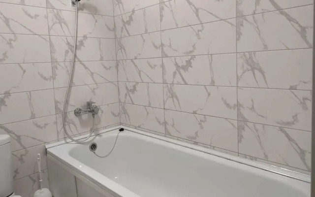 Апартаменты на бульваре Художников, 3