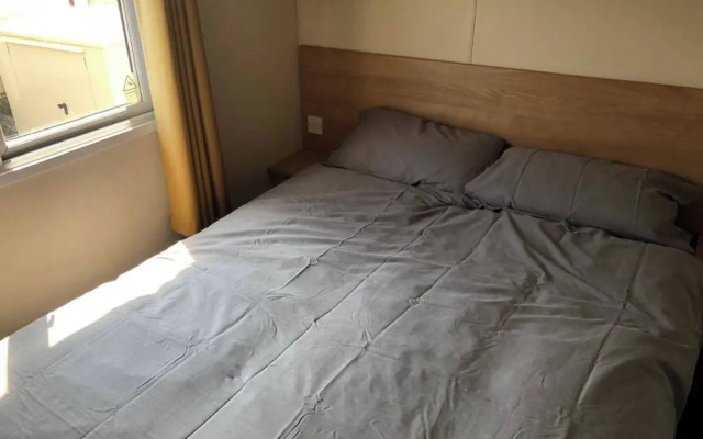 St Osyth Beach 3-bed Caravan, Sleeps 8, Parking