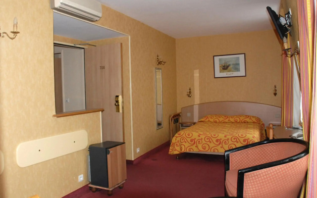 Hotel Transcontinental