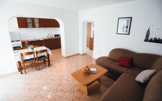 Nice Home in Vodice With Wifi and 3 Bedrooms