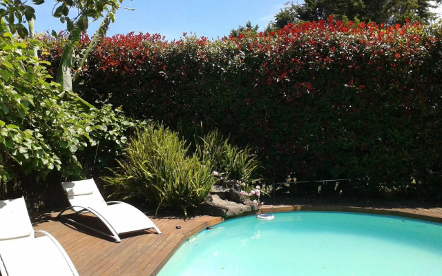 Runciman Berries and Emus B&B