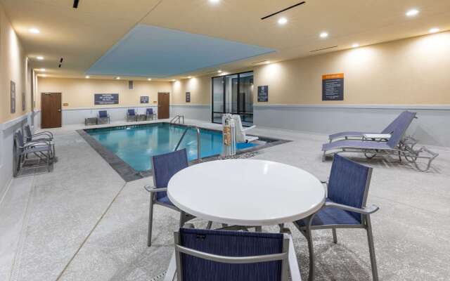 La Quinta Inn & Suites by Wyndham Dallas - Frisco Stadium
