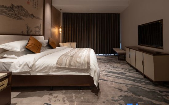 Grand Hotel Mangshi Shengshui Lake – Guest Rooms – Dehong