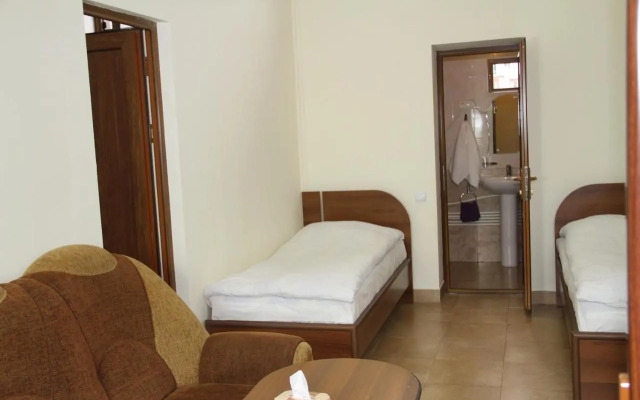 Marishok Hotel